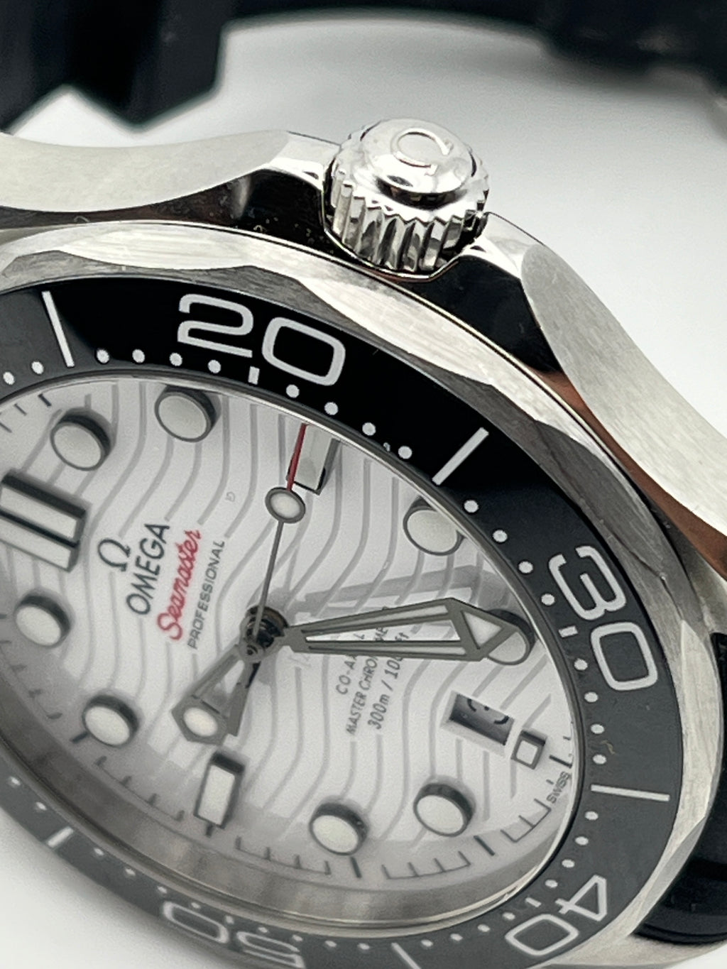 OMEGA Seamaster Diver 300M Ref. 210.32.42.20.04.001