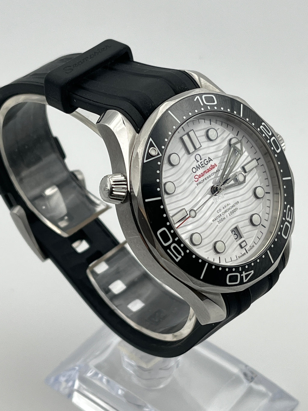 OMEGA Seamaster Diver 300M Ref. 210.32.42.20.04.001