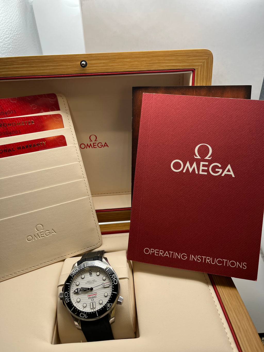OMEGA Seamaster Diver 300M Ref. 210.32.42.20.04.001