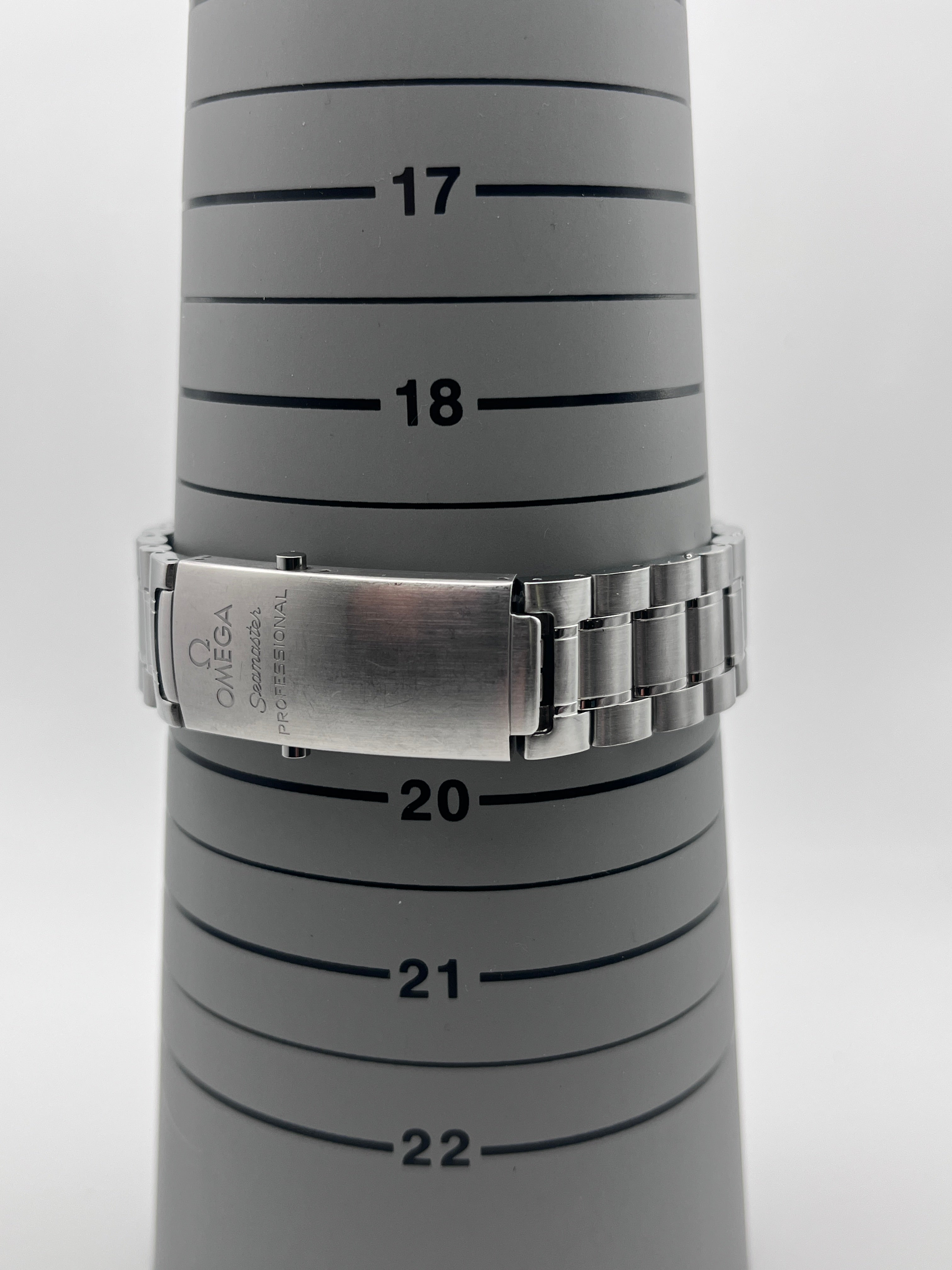OMEGA Seamaster Professional 300M 2262.50.00