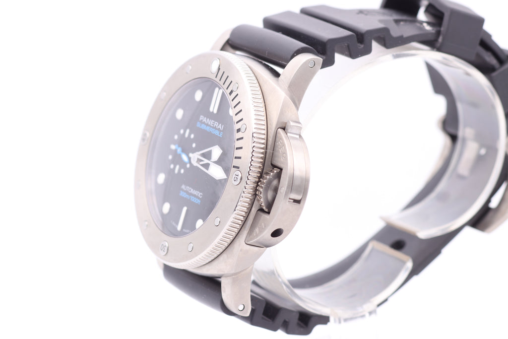 Panerai Luminor Submersible 1950 3 Days Panerai Overhauled. Panerai Warranty Until 2029.