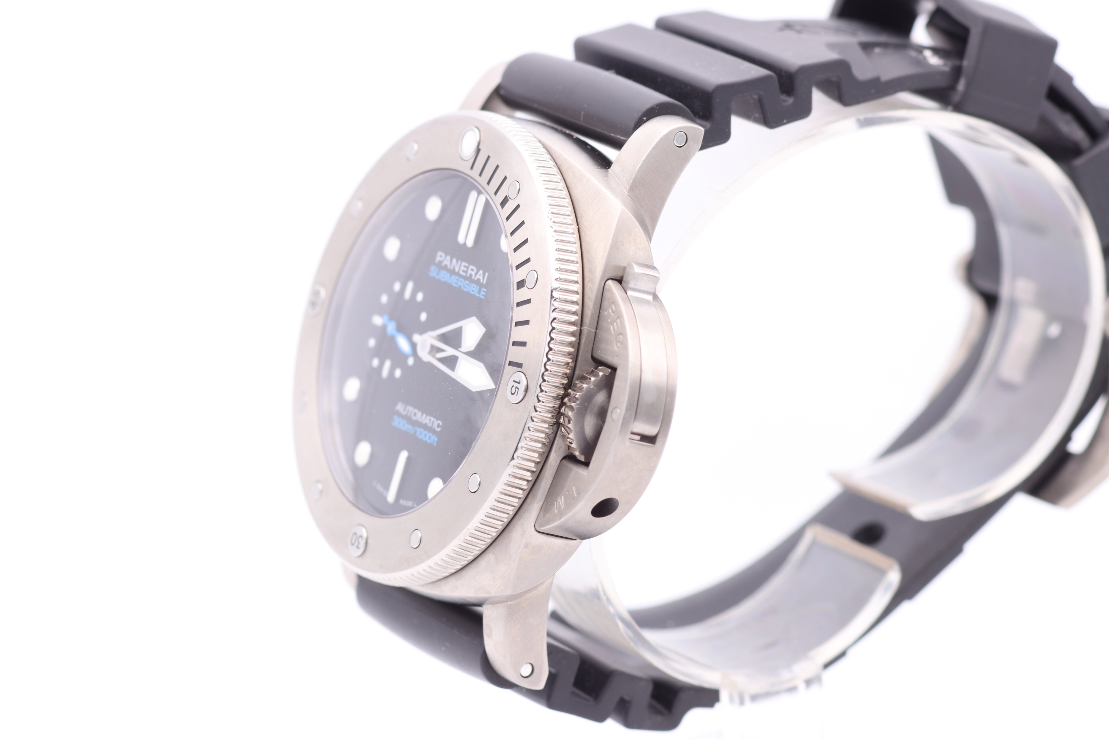 Panerai Luminor Submersible 1950 3 Days Panerai Overhauled. Panerai Warranty Until 2029.