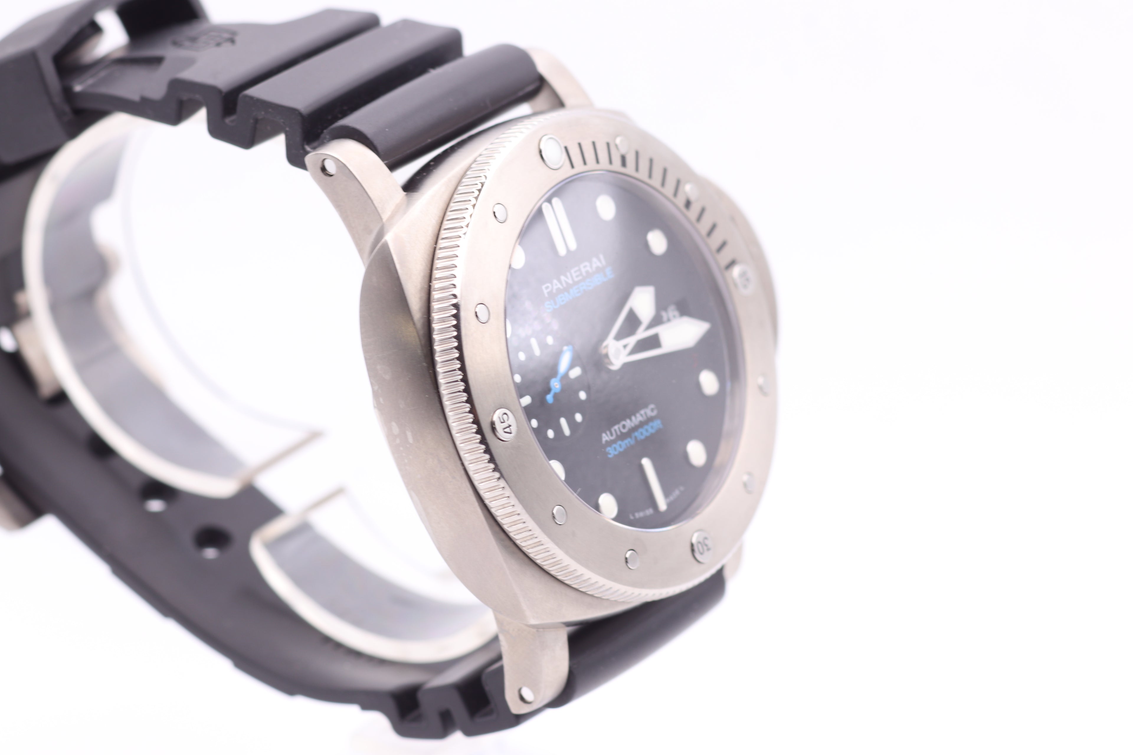Panerai Luminor Submersible 1950 3 Days Panerai Overhauled. Panerai Warranty Until 2029.